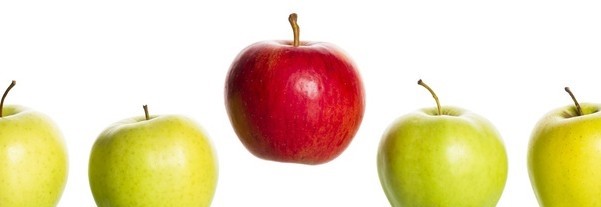 red apple and yellow apple